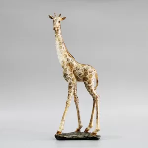 Ornament-Curious-Giraffe