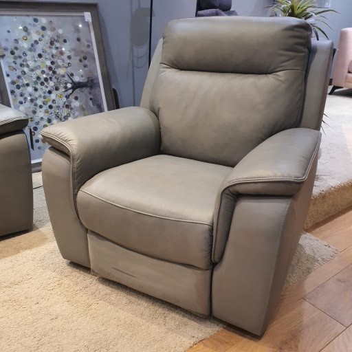 Hawaii 2 Seater Electric Recliner with Console & 2 Armchairs (Floor Model) 2 Hawaii 2 Seater Electric Recliner with Console & 2 Armchairs (Floor Model) - Image 2