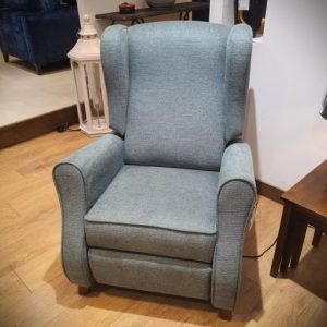 Berlin Recliner (Floor Model)